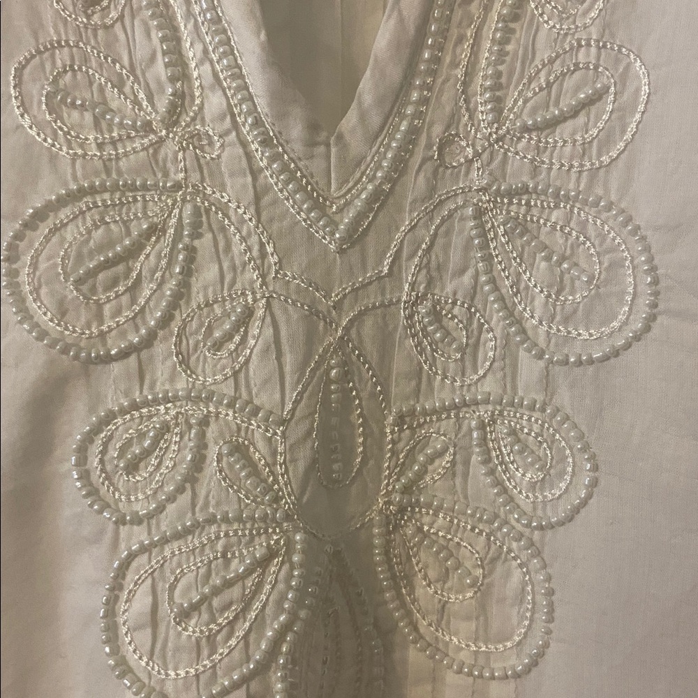 Lilly Pulitzer White Embroidered Tunic size L BNWOT length 31” bust 40” - Picture 4 of 12